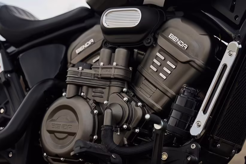 Benda Rock 707 engine and auto clutch