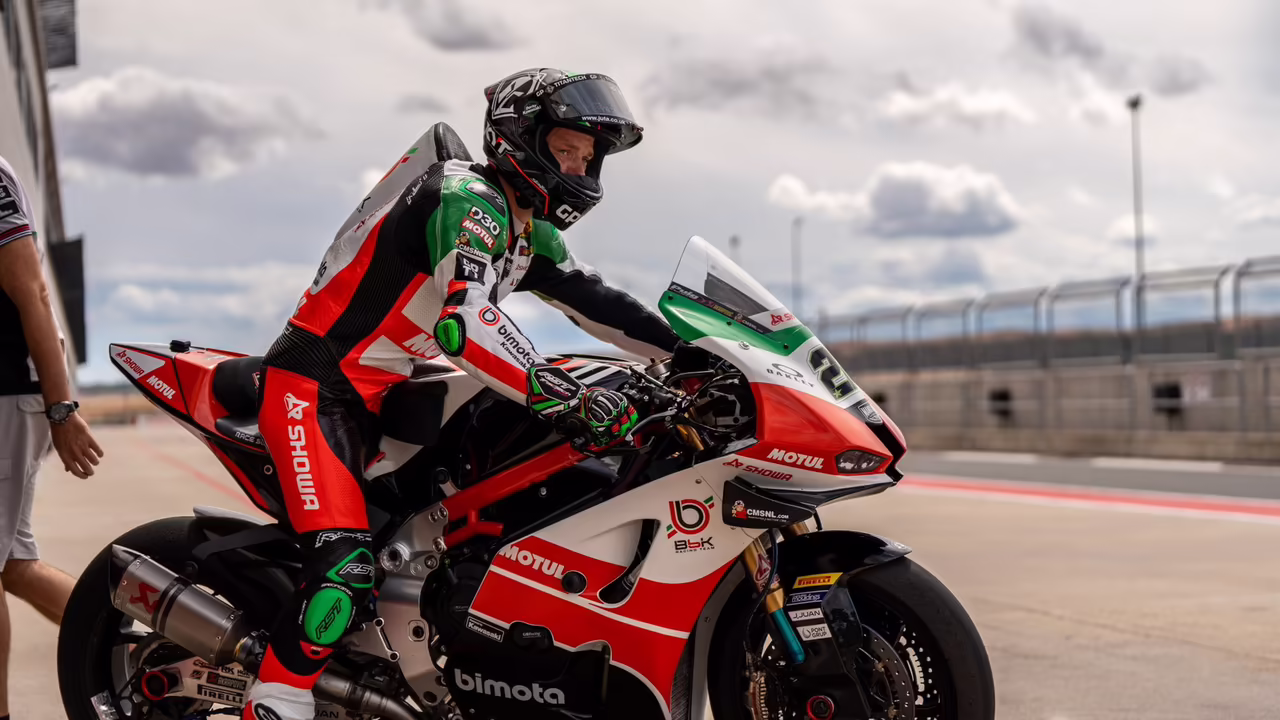 Гонщик Bimota Алекс Лоус на тестах WorldSBK в испанской Наварре