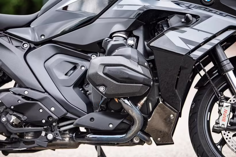 BMW R1300RS engine