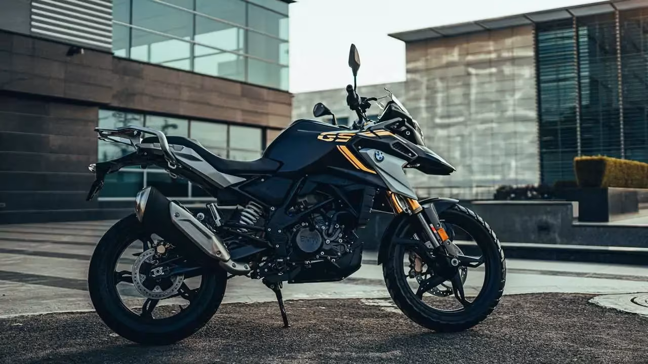 Тизер дорожного нейкеда BMW на платформе F 450