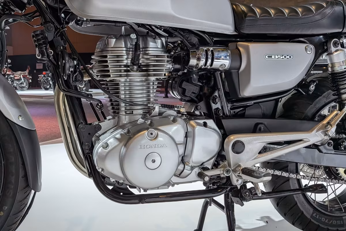 Honda CB500: простой и надежный 1-цилиндровый длинноходный двигатель воздушного охлаждения