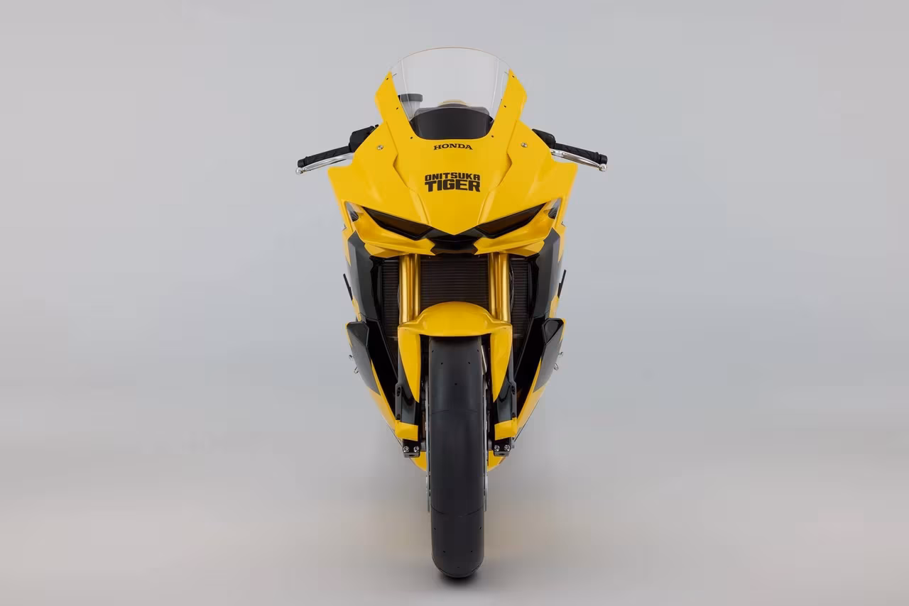 Honda x Onitsuka Tiger concept.