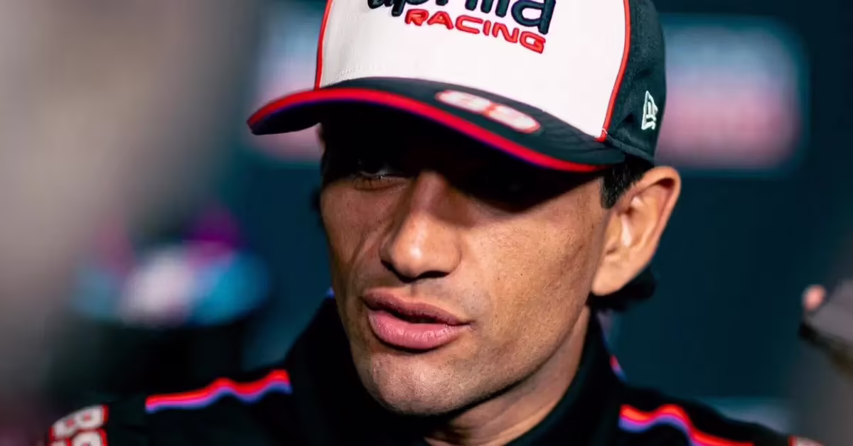 Хорхе Мартин на мотоцикле Aprilia перед Гран-при Великобритании MotoGP в Сильверстоуне