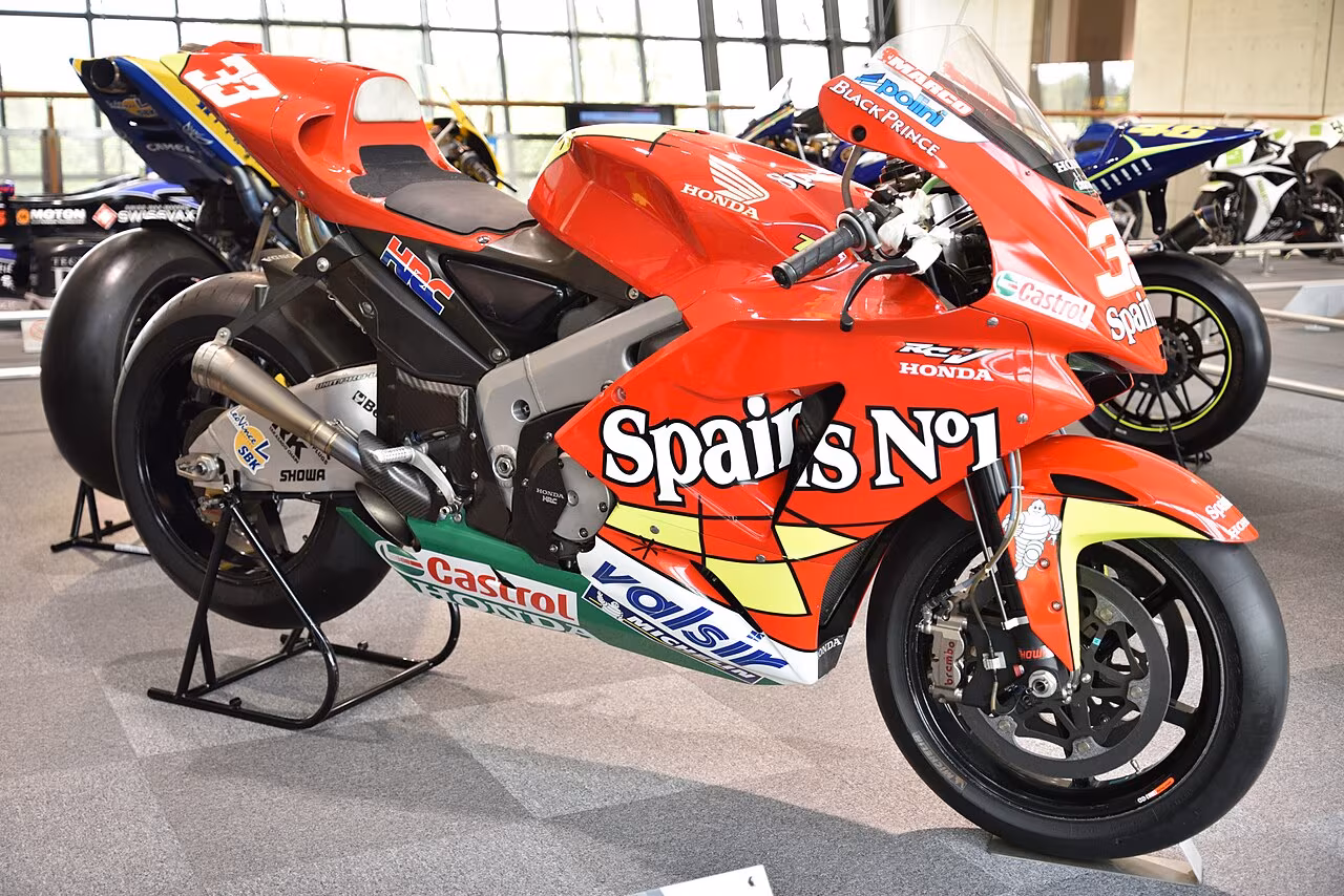 Марко Меландри на Honda RC211V 2006 года