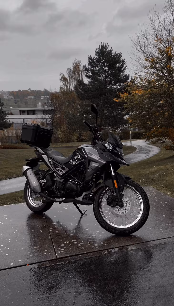SYM NH-T 125 с туристическим кофром