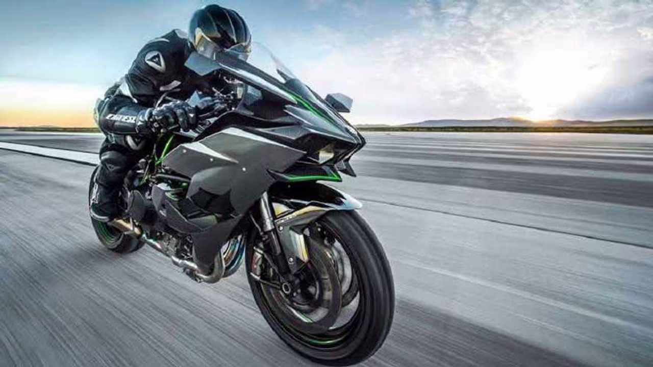 Тизер обновлённого Kawasaki Ninja H2 с наддувным двигателем