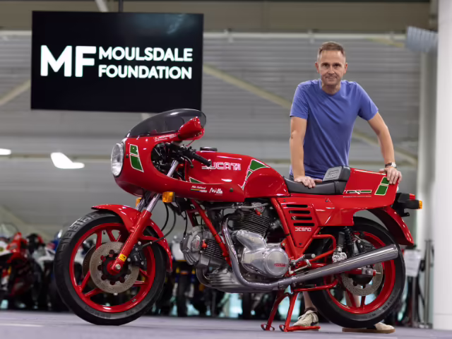 Подборка классических мотоциклов The Collection на выставке Motorcycle Live