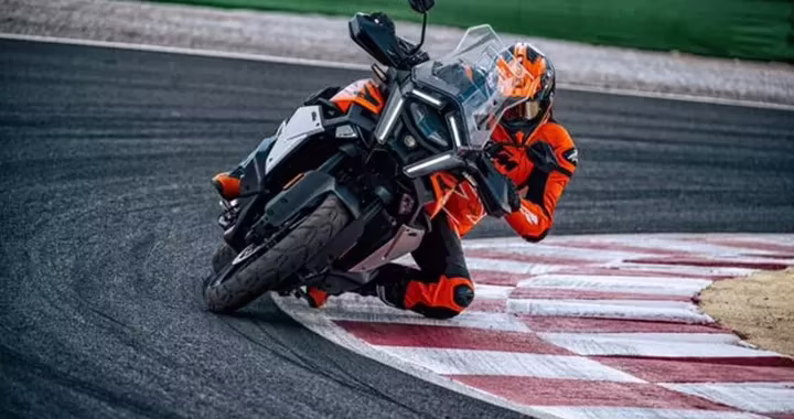 KTM, sconti fino a 1.000 euro: le offerte moto fino a settembre