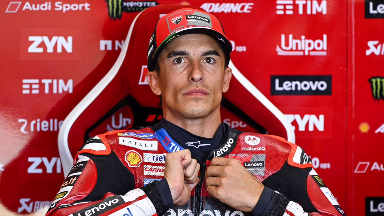 Марк Маркес на прототипе MotoGP 2027 на шинах Pirelli во время тестов в Брно