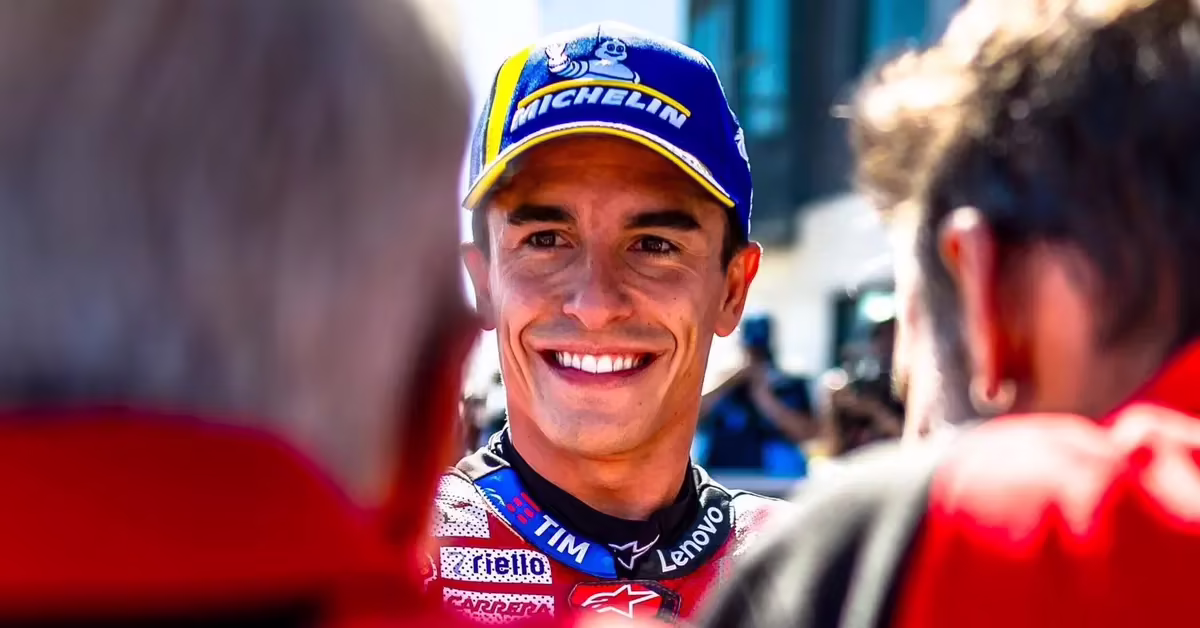 Марк Маркес на Ducati в повороте трассы Арагон во время спринта Гран-при Испании 2026