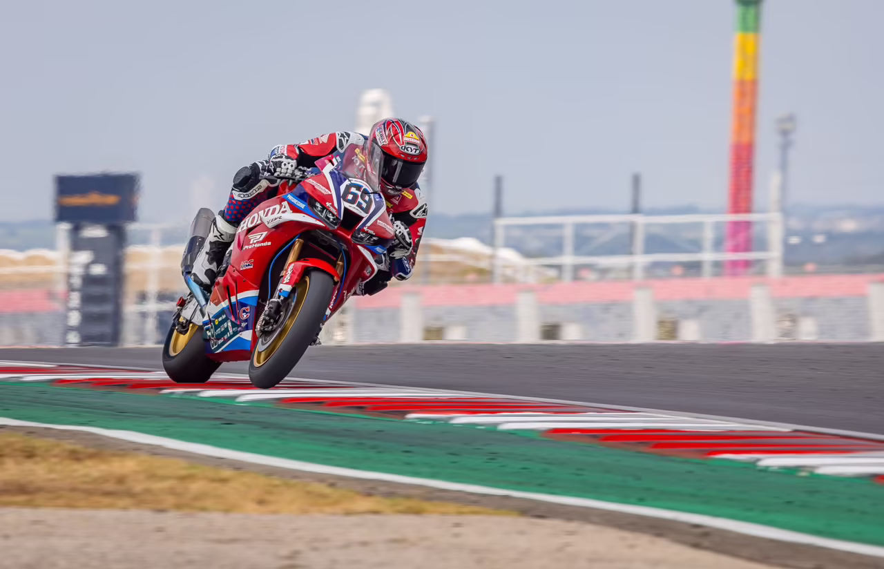 Hayden Gillim (69) at COTA. Photo courtesy Real Steel Honda Racing.