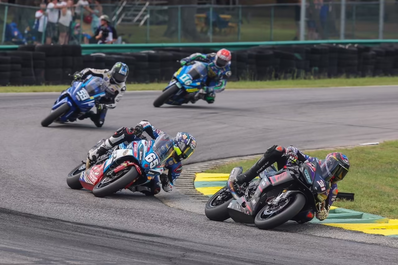 Hank Vossberg (#31) leading Bodie Paige (#65), Sam Drane (#59) and Kevin Olmedo (#116). Photo by Brian J. Nelson.