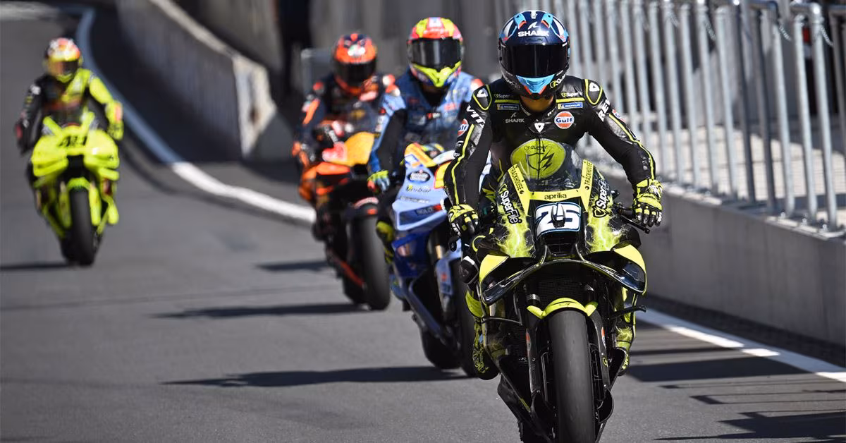 Прототип MotoGP на старте гонки: новые правила ограничивают обороты двигателя и запрещают тренировки стартов из пит-лейна
