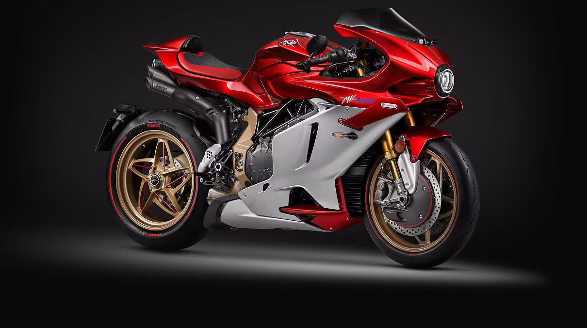 Мотоцикл MV Agusta на выставочном стенде