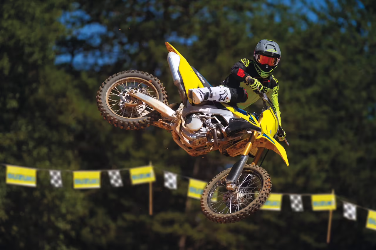 Suzuki's RM-Z250 in action.