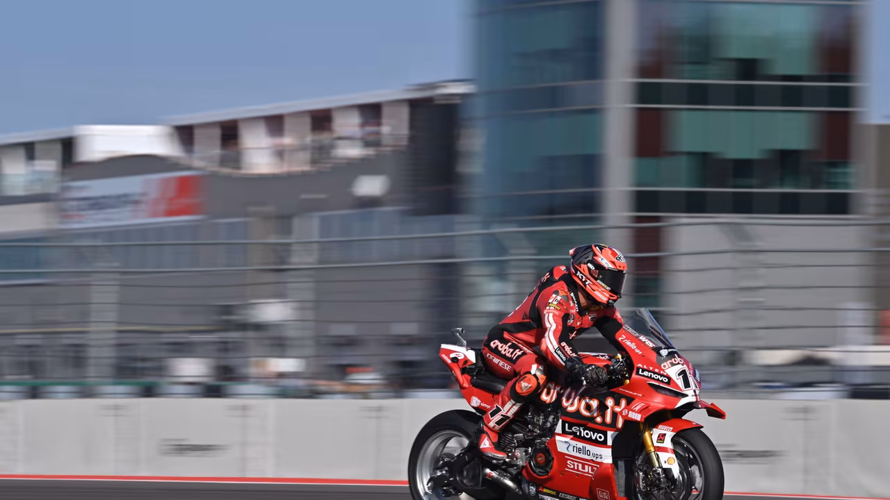 Икер Лекуона на этапе WorldSBK в Кремоне