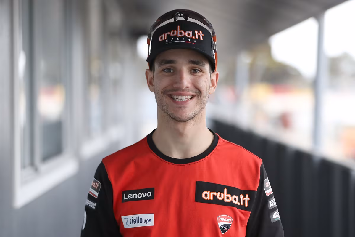 Икер Лекуона, партнер Николо Булеги в Aruba.it Racing - Ducati