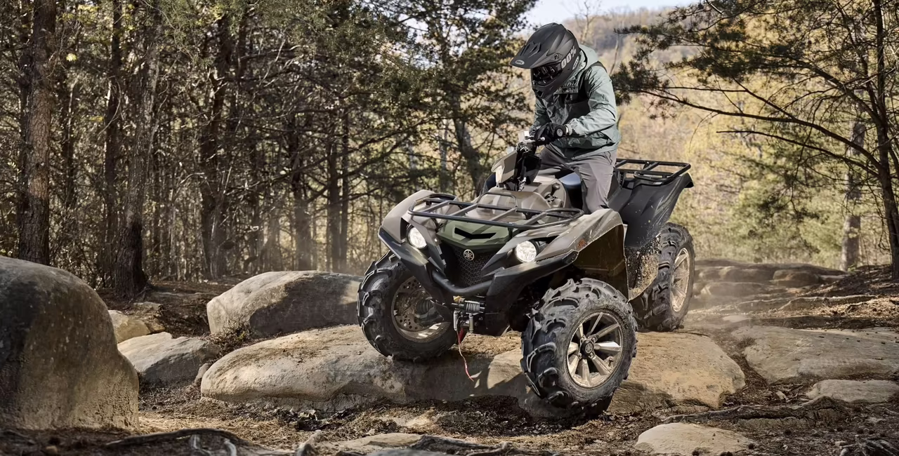 Yamaha Grizzly 700 EPS XT-R 2027 в новой расцветке Titanium Bronze и Tactical Black