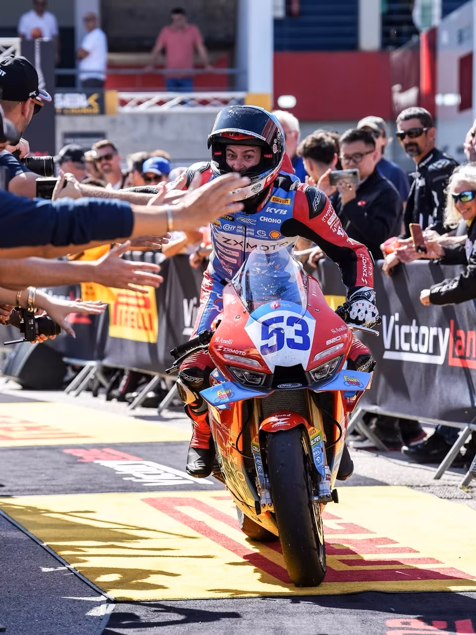 Валентин Дебис, команда Evan Bros ZXMoto Factory Racing